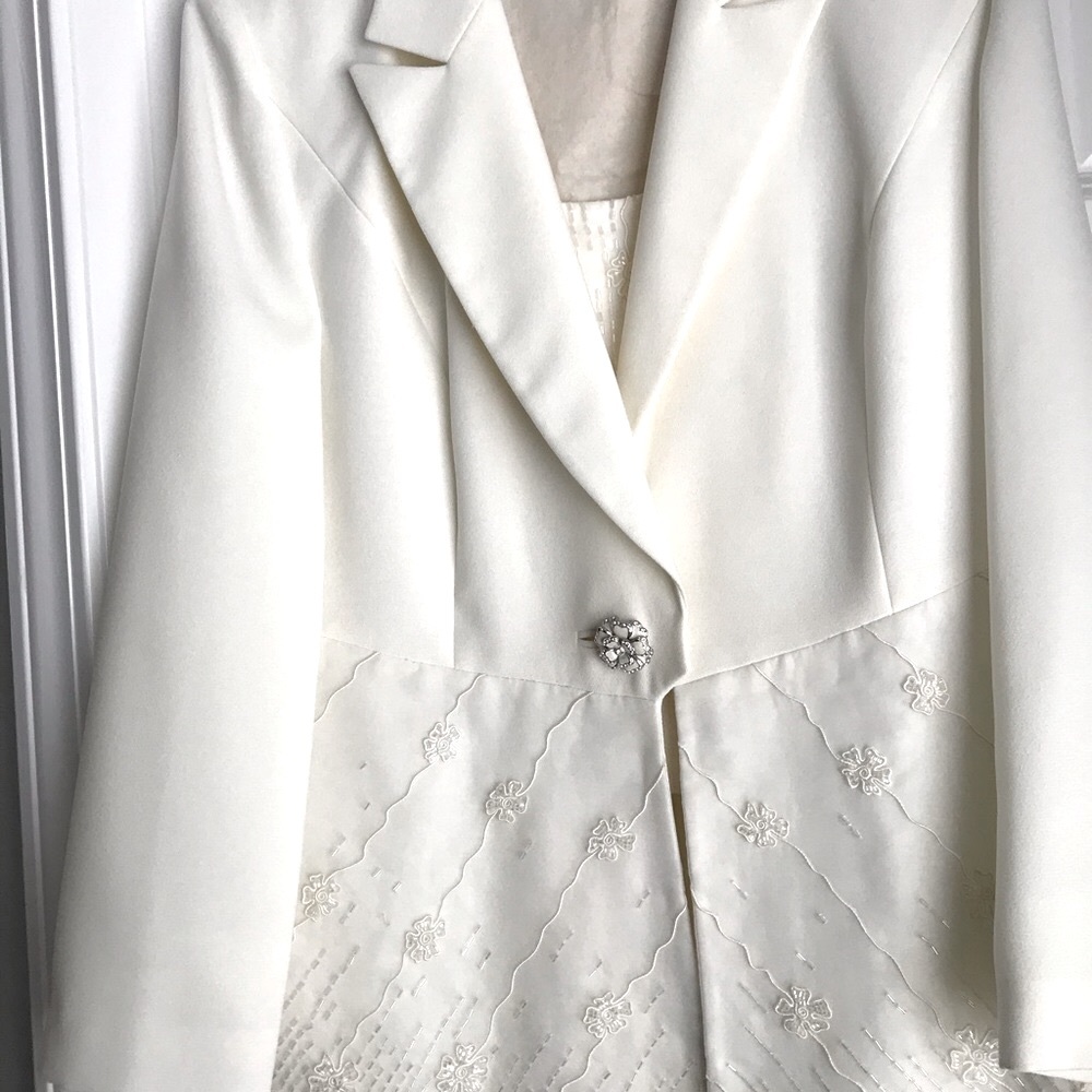 Dressy Suit/Mother of the Bride
